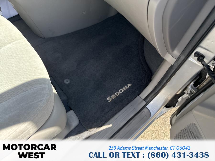 2008 Kia Sedona 4dr LWB LX, available for sale in Manchester, Connecticut | Motorcar West. Manchester, Connecticut 2008 Kia Sedona 4dr LWB LX, available for sale in Manchester, Connecticut | Motorcar West. Manchester, Connecticut