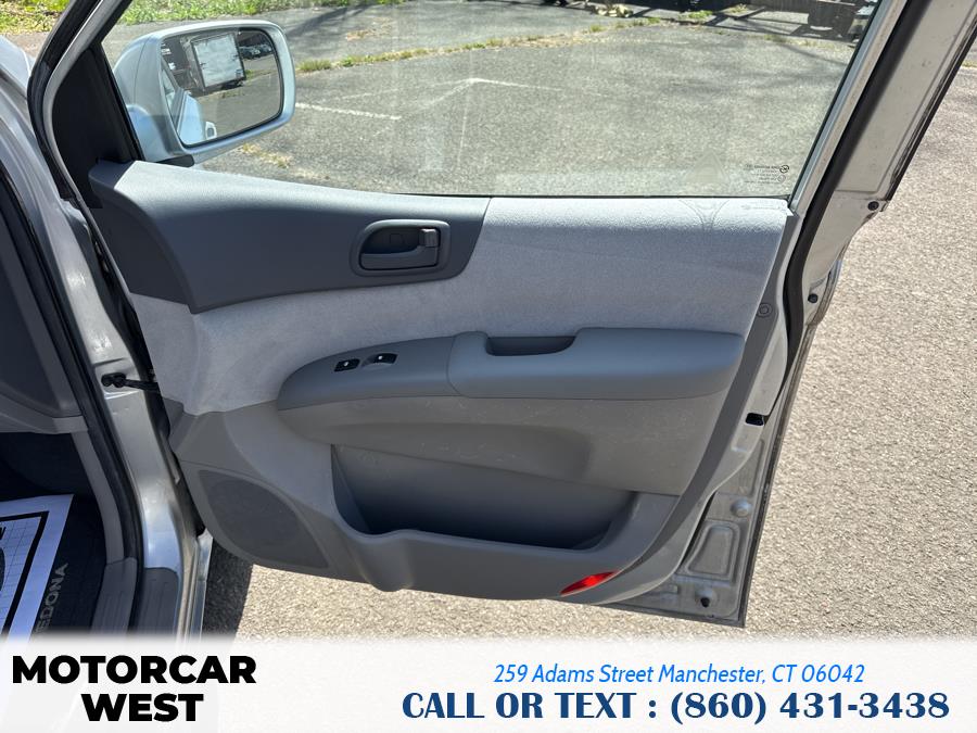 2008 Kia Sedona 4dr LWB LX, available for sale in Manchester, Connecticut | Motorcar West. Manchester, Connecticut 2008 Kia Sedona 4dr LWB LX, available for sale in Manchester, Connecticut | Motorcar West. Manchester, Connecticut