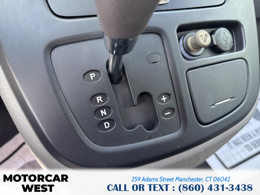 2008 Kia Sedona 4dr LWB LX, available for sale in Manchester, Connecticut | Motorcar West. Manchester, Connecticut 2008 Kia Sedona 4dr LWB LX, available for sale in Manchester, Connecticut | Motorcar West. Manchester, Connecticut