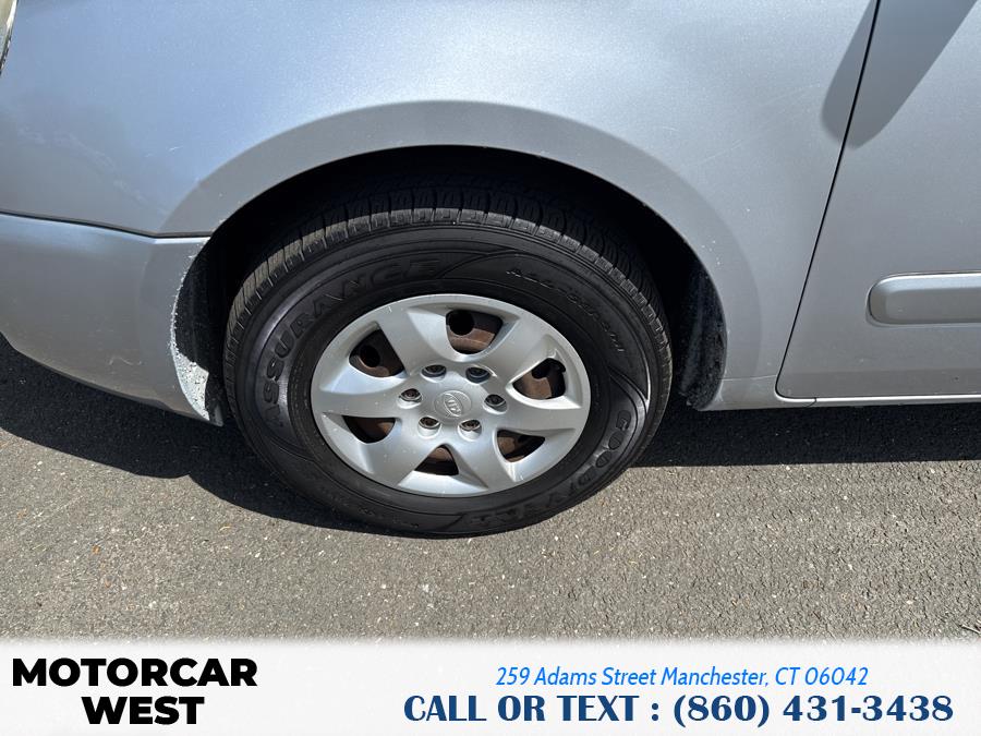 2008 Kia Sedona 4dr LWB LX, available for sale in Manchester, Connecticut | Motorcar West. Manchester, Connecticut 2008 Kia Sedona 4dr LWB LX, available for sale in Manchester, Connecticut | Motorcar West. Manchester, Connecticut
