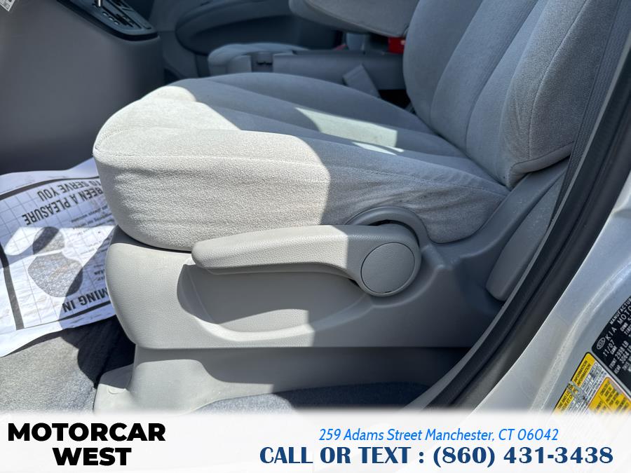 2008 Kia Sedona 4dr LWB LX, available for sale in Manchester, Connecticut | Motorcar West. Manchester, Connecticut 2008 Kia Sedona 4dr LWB LX, available for sale in Manchester, Connecticut | Motorcar West. Manchester, Connecticut