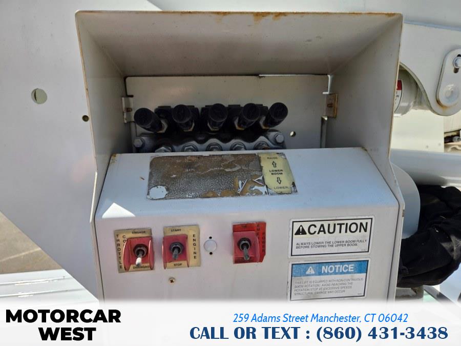 2004 Ford Super Duty F-550 DRW Reg Cab 201" WB 120" CA XLT, available for sale in Manchester, Connecticut | Motorcar West. Manchester, Connecticut 2004 Ford Super Duty F-550 DRW Reg Cab 201" WB 120" CA XLT, available for sale in Manchester, Connecticut | Motorcar West. Manchester, Connecticut