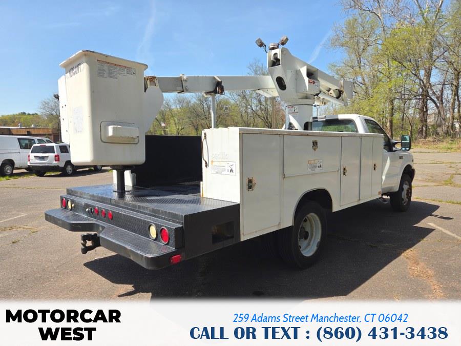 2004 Ford Super Duty F-550 DRW Reg Cab 201" WB 120" CA XLT, available for sale in Manchester, Connecticut | Motorcar West. Manchester, Connecticut 2004 Ford Super Duty F-550 DRW Reg Cab 201" WB 120" CA XLT, available for sale in Manchester, Connecticut | Motorcar West. Manchester, Connecticut