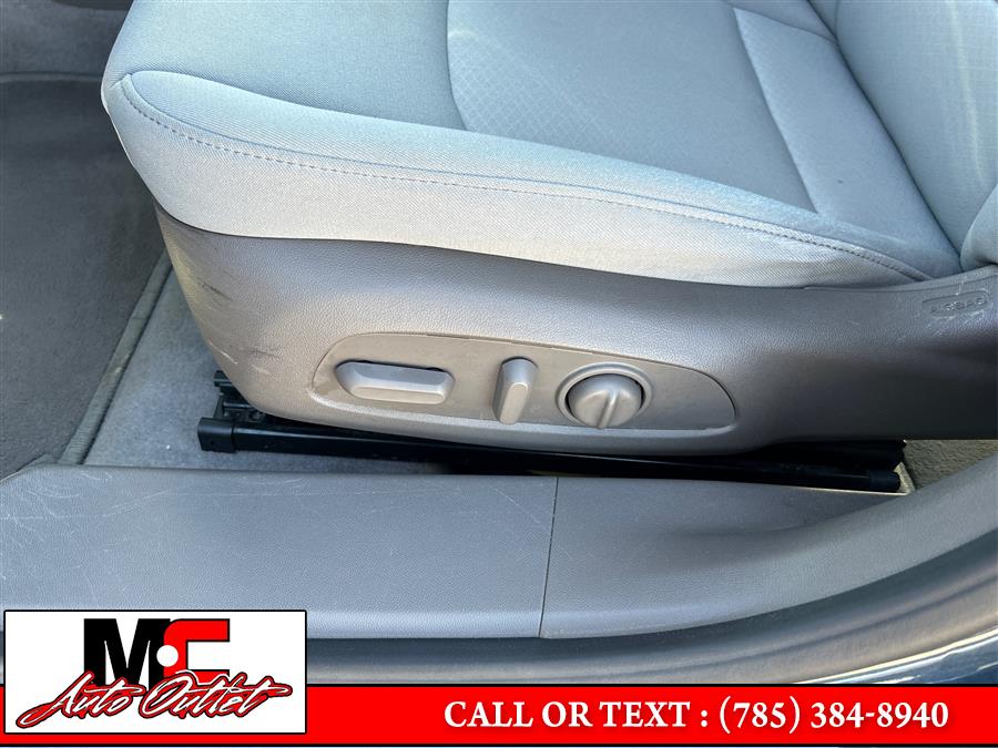 2020 Chevrolet Malibu 4dr Sdn LT, available for sale in Colby, Kansas | M C Auto Outlet Inc. Colby, Kansas 2020 Chevrolet Malibu 4dr Sdn LT, available for sale in Colby, Kansas | M C Auto Outlet Inc. Colby, Kansas