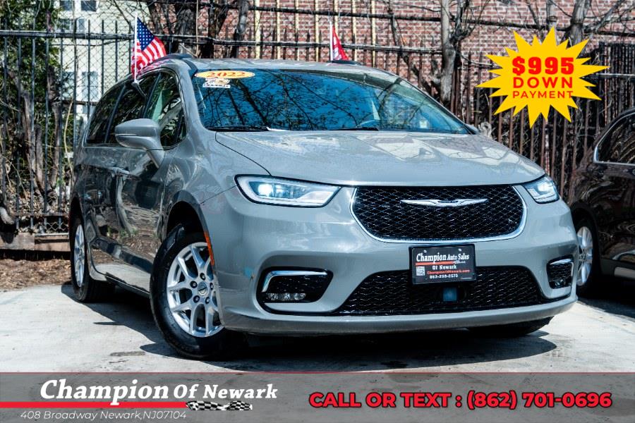 Used 2022 Chrysler Pacifica in Newark, New Jersey | Champion Of Newark. Newark, New Jersey