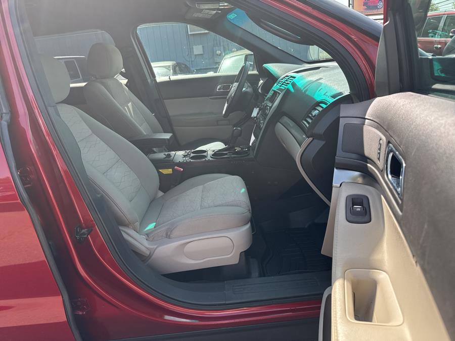 2013 Ford Explorer 4WD 4dr, available for sale in Vernon Rockville, Connecticut | Vernon Motor Cars. Vernon Rockville, Connecticut 2013 Ford Explorer 4WD 4dr, available for sale in Vernon Rockville, Connecticut | Vernon Motor Cars. Vernon Rockville, Connecticut