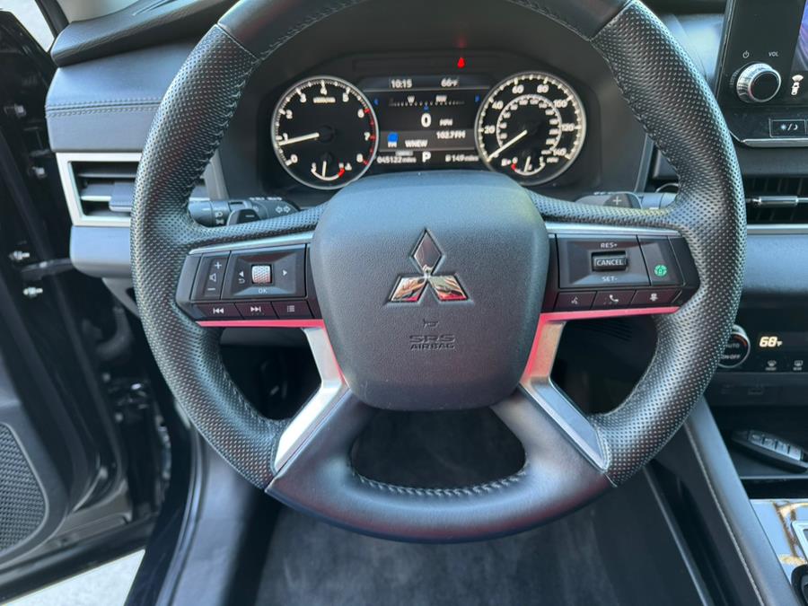 2023 Mitsubishi Outlander SE Black Edition FWD, available for sale in Irvington, New Jersey | Elis Motors Corp. Irvington, New Jersey 2023 Mitsubishi Outlander SE Black Edition FWD, available for sale in Irvington, New Jersey | Elis Motors Corp. Irvington, New Jersey