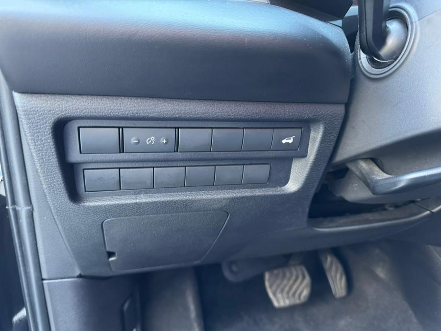2023 Mitsubishi Outlander SE Black Edition FWD, available for sale in Irvington, New Jersey | Elis Motors Corp. Irvington, New Jersey 2023 Mitsubishi Outlander SE Black Edition FWD, available for sale in Irvington, New Jersey | Elis Motors Corp. Irvington, New Jersey