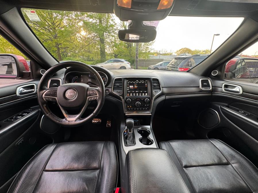 2018 Jeep Grand Cherokee Overland 4x4, available for sale in Irvington, New Jersey | Elis Motors Corp. Irvington, New Jersey 2018 Jeep Grand Cherokee Overland 4x4, available for sale in Irvington, New Jersey | Elis Motors Corp. Irvington, New Jersey