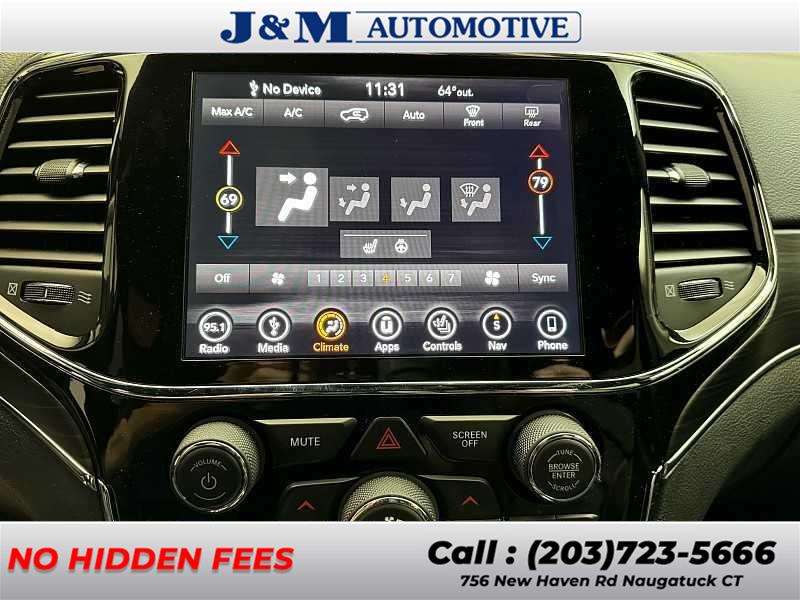 2019 Jeep Grand Cherokee Limited, available for sale in Naugatuck, Connecticut | J&M Automotive Sls&Svc LLC. Naugatuck, Connecticut 2019 Jeep Grand Cherokee Limited, available for sale in Naugatuck, Connecticut | J&M Automotive Sls&Svc LLC. Naugatuck, Connecticut