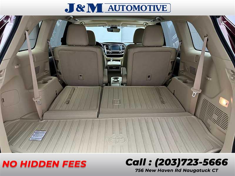 2018 Toyota Highlander XLE, available for sale in Naugatuck, Connecticut | J&M Automotive Sls&Svc LLC. Naugatuck, Connecticut 2018 Toyota Highlander XLE, available for sale in Naugatuck, Connecticut | J&M Automotive Sls&Svc LLC. Naugatuck, Connecticut