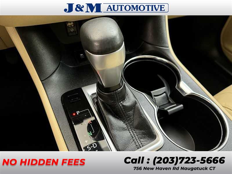 2018 Toyota Highlander XLE, available for sale in Naugatuck, Connecticut | J&M Automotive Sls&Svc LLC. Naugatuck, Connecticut 2018 Toyota Highlander XLE, available for sale in Naugatuck, Connecticut | J&M Automotive Sls&Svc LLC. Naugatuck, Connecticut