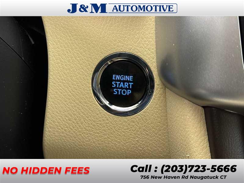 2018 Toyota Highlander XLE, available for sale in Naugatuck, Connecticut | J&M Automotive Sls&Svc LLC. Naugatuck, Connecticut 2018 Toyota Highlander XLE, available for sale in Naugatuck, Connecticut | J&M Automotive Sls&Svc LLC. Naugatuck, Connecticut