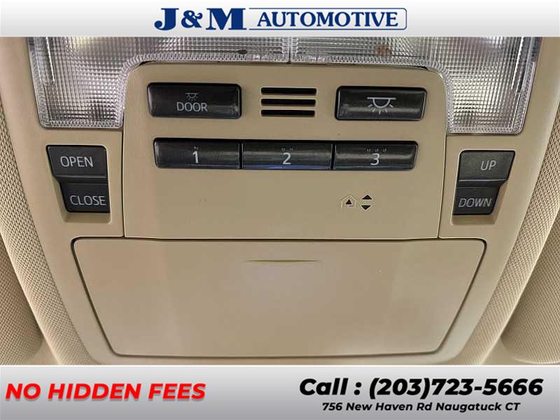 2018 Toyota Highlander XLE, available for sale in Naugatuck, Connecticut | J&M Automotive Sls&Svc LLC. Naugatuck, Connecticut 2018 Toyota Highlander XLE, available for sale in Naugatuck, Connecticut | J&M Automotive Sls&Svc LLC. Naugatuck, Connecticut