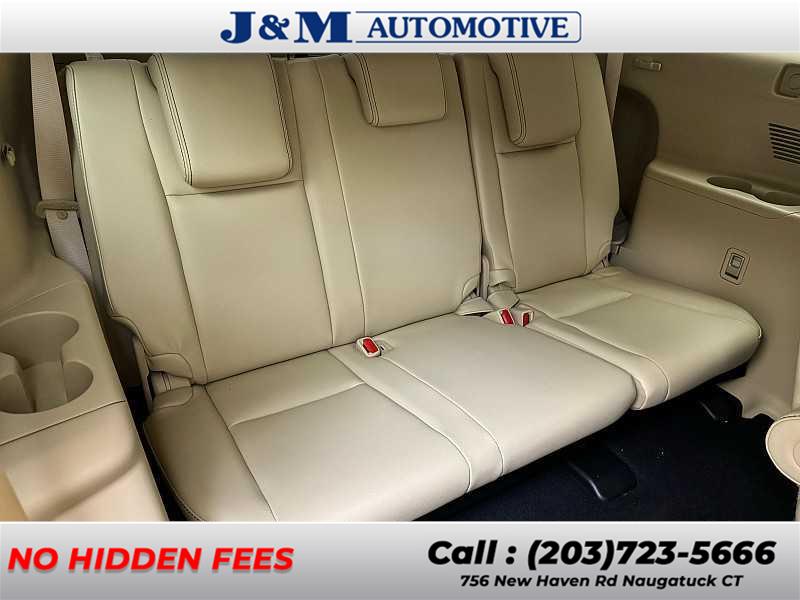 2018 Toyota Highlander XLE, available for sale in Naugatuck, Connecticut | J&M Automotive Sls&Svc LLC. Naugatuck, Connecticut 2018 Toyota Highlander XLE, available for sale in Naugatuck, Connecticut | J&M Automotive Sls&Svc LLC. Naugatuck, Connecticut