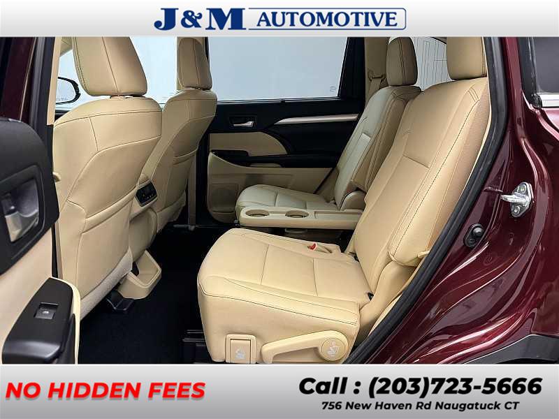 2018 Toyota Highlander XLE, available for sale in Naugatuck, Connecticut | J&M Automotive Sls&Svc LLC. Naugatuck, Connecticut 2018 Toyota Highlander XLE, available for sale in Naugatuck, Connecticut | J&M Automotive Sls&Svc LLC. Naugatuck, Connecticut