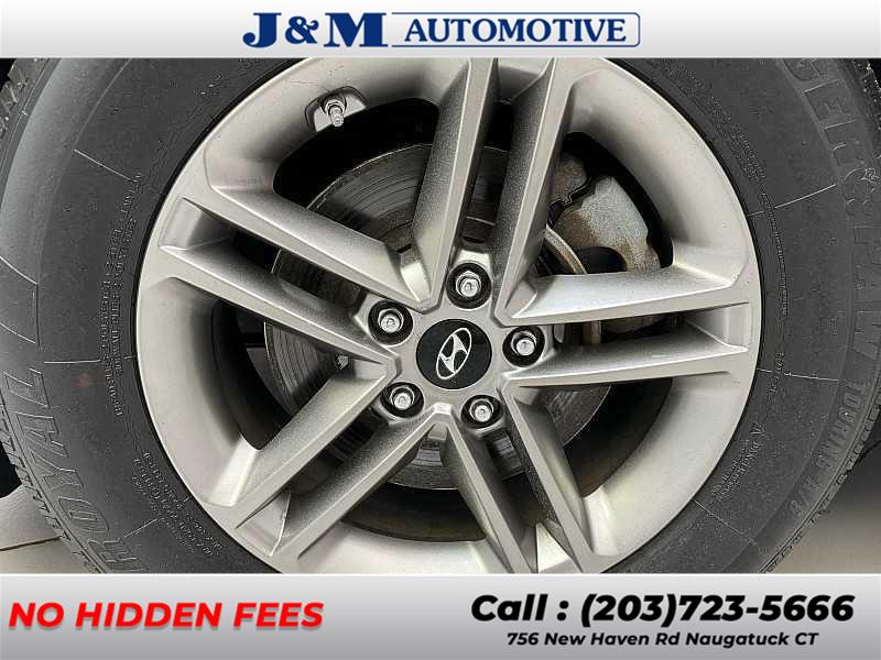 2017 Hyundai Santa Fe Sport 2.4L, available for sale in Naugatuck, Connecticut | J&M Automotive Sls&Svc LLC. Naugatuck, Connecticut 2017 Hyundai Santa Fe Sport 2.4L, available for sale in Naugatuck, Connecticut | J&M Automotive Sls&Svc LLC. Naugatuck, Connecticut