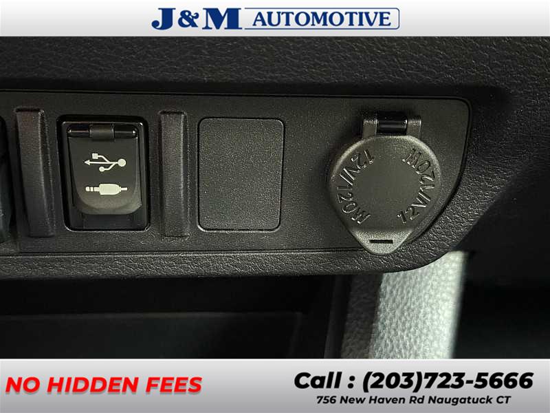 2018 Toyota Tacoma SR5, available for sale in Naugatuck, Connecticut | J&M Automotive Sls&Svc LLC. Naugatuck, Connecticut 2018 Toyota Tacoma SR5, available for sale in Naugatuck, Connecticut | J&M Automotive Sls&Svc LLC. Naugatuck, Connecticut