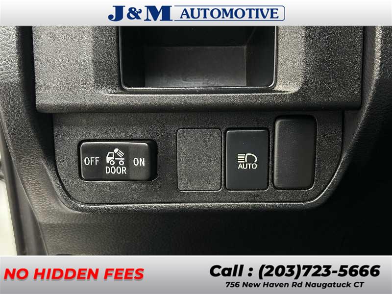 2018 Toyota Tacoma SR5, available for sale in Naugatuck, Connecticut | J&M Automotive Sls&Svc LLC. Naugatuck, Connecticut 2018 Toyota Tacoma SR5, available for sale in Naugatuck, Connecticut | J&M Automotive Sls&Svc LLC. Naugatuck, Connecticut