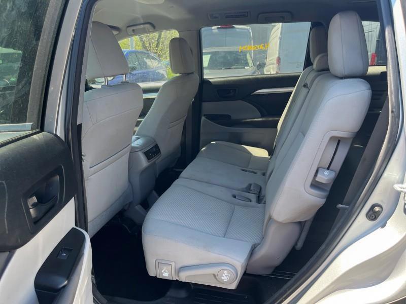 2018 Toyota Highlander LE V6 AWD, available for sale in Maple Shade, New Jersey | Car Revolution. Maple Shade, New Jersey 2018 Toyota Highlander LE V6 AWD, available for sale in Maple Shade, New Jersey | Car Revolution. Maple Shade, New Jersey