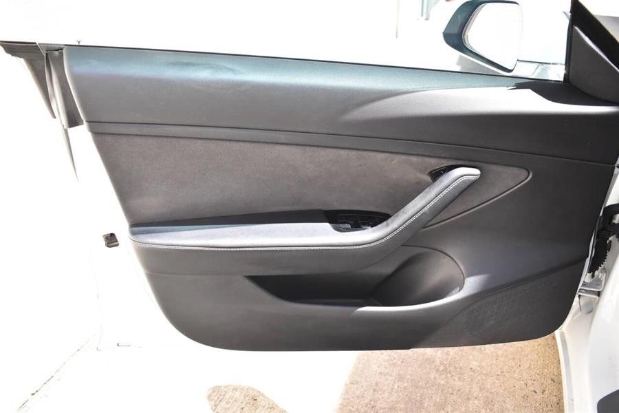 2020 Tesla Model 3 Standard Range Plus 4dr Sedan, available for sale in Great Neck, New York | Camy Cars. Great Neck, New York 2020 Tesla Model 3 Standard Range Plus 4dr Sedan, available for sale in Great Neck, New York | Camy Cars. Great Neck, New York