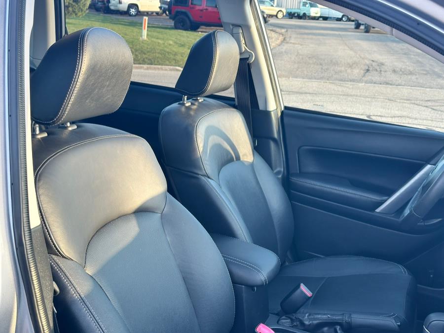 2016 Subaru Forester 2.0XT Touring photo 17