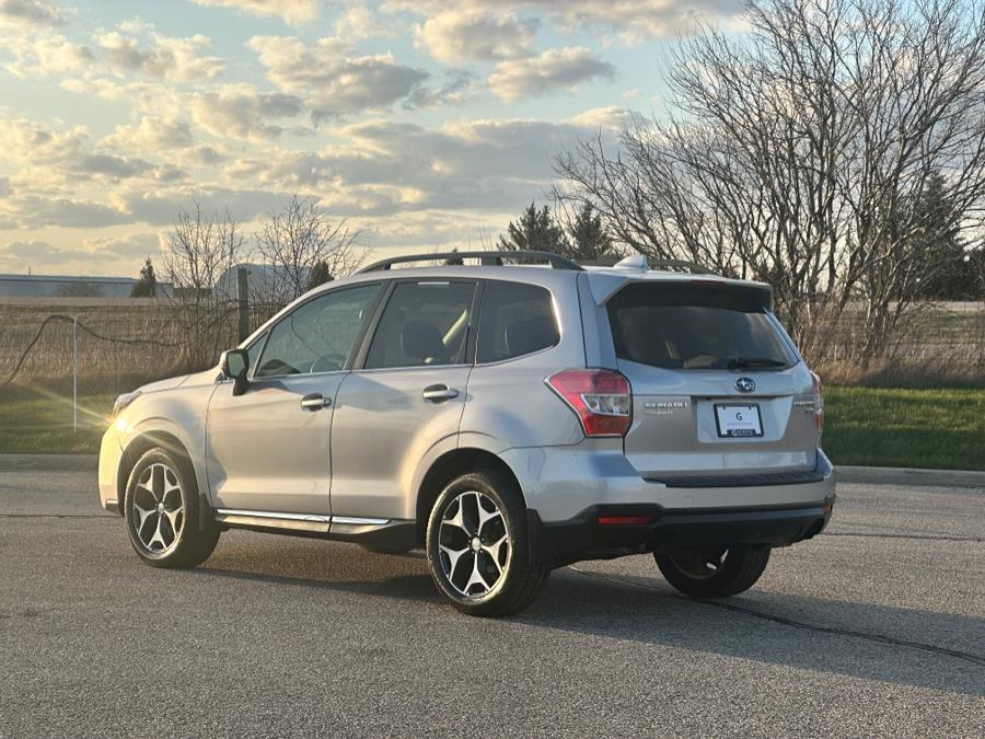 2016 Subaru Forester 2.0XT Touring photo 2