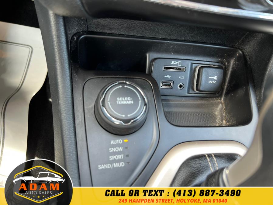 2016 Jeep Cherokee 4WD 4dr Latitude, available for sale in Holyoke, Massachusetts | Adam Auto Sales. Holyoke, Massachusetts 2016 Jeep Cherokee 4WD 4dr Latitude, available for sale in Holyoke, Massachusetts | Adam Auto Sales. Holyoke, Massachusetts