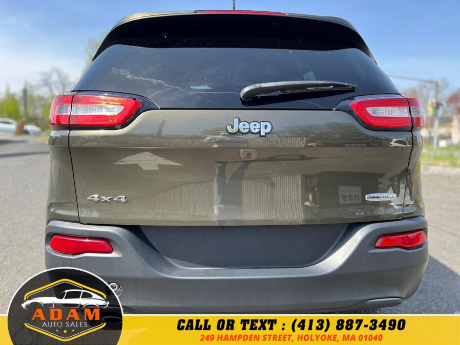 2016 Jeep Cherokee 4WD 4dr Latitude, available for sale in Holyoke, Massachusetts | Adam Auto Sales. Holyoke, Massachusetts 2016 Jeep Cherokee 4WD 4dr Latitude, available for sale in Holyoke, Massachusetts | Adam Auto Sales. Holyoke, Massachusetts