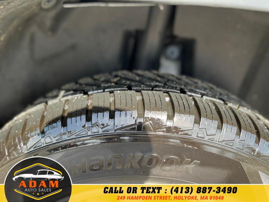2016 Jeep Cherokee 4WD 4dr Latitude, available for sale in Holyoke, Massachusetts | Adam Auto Sales. Holyoke, Massachusetts 2016 Jeep Cherokee 4WD 4dr Latitude, available for sale in Holyoke, Massachusetts | Adam Auto Sales. Holyoke, Massachusetts