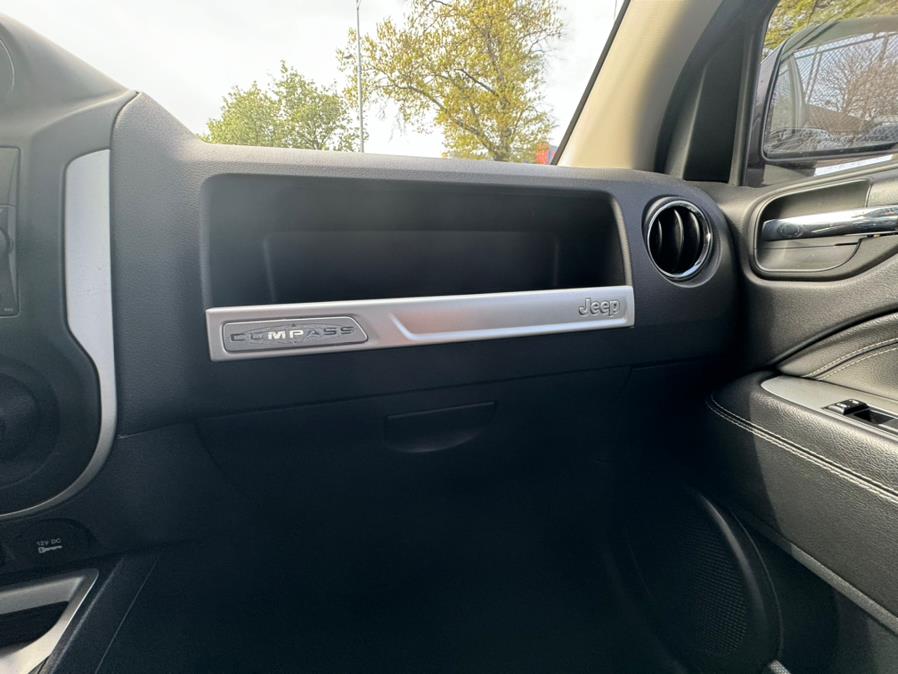 2017 Jeep Compass Latitude 4x4 *Ltd Avail*, available for sale in Long Island City, New York | Luxury Of Queens. Long Island City, New York 2017 Jeep Compass Latitude 4x4 *Ltd Avail*, available for sale in Long Island City, New York | Luxury Of Queens. Long Island City, New York