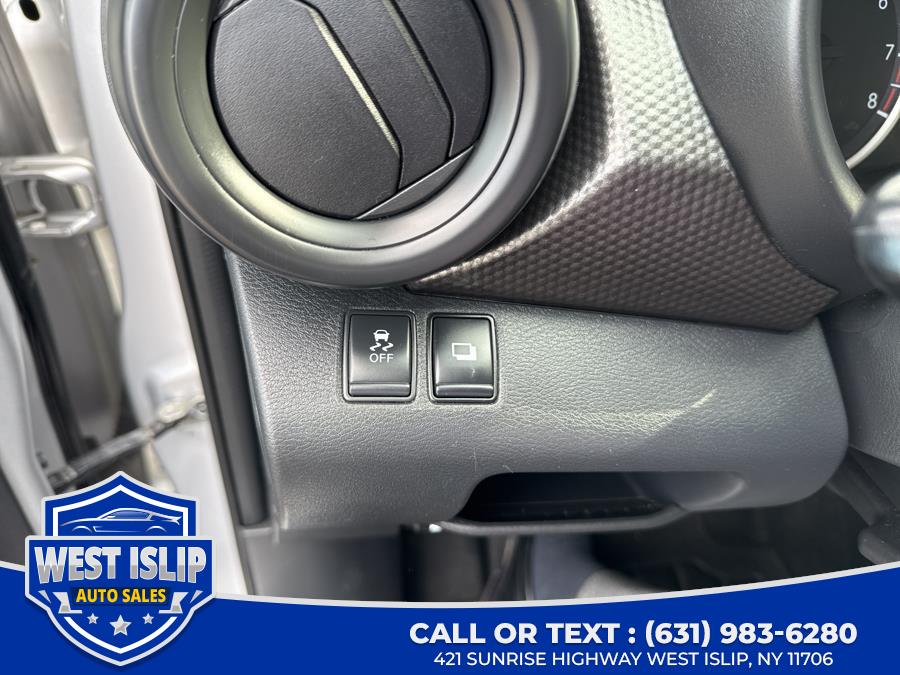 2019 Nissan Kicks SR FWD, available for sale in West Islip, New York | West Islip Auto Sales. West Islip, New York 2019 Nissan Kicks SR FWD, available for sale in West Islip, New York | West Islip Auto Sales. West Islip, New York