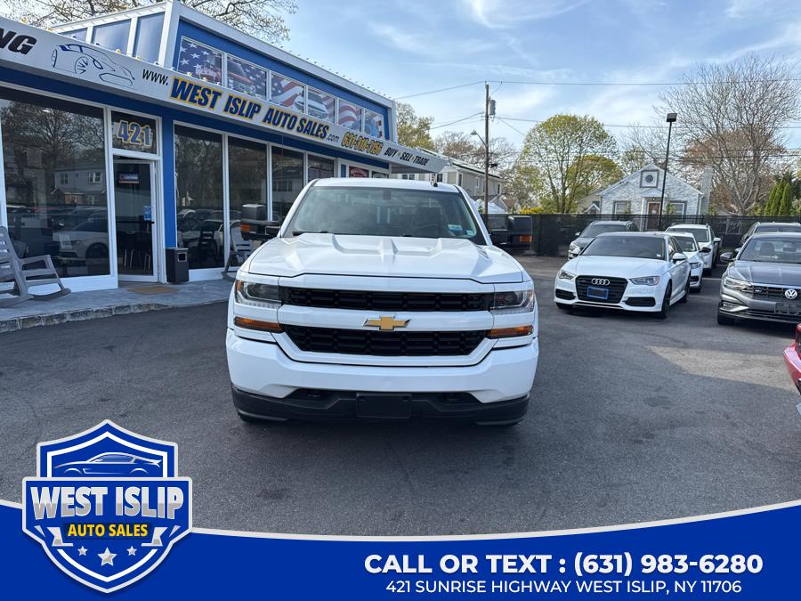 2017 Chevrolet Silverado 1500 4WD Double Cab 143.5" Custom, available for sale in West Islip, New York | West Islip Auto Sales. West Islip, New York 2017 Chevrolet Silverado 1500 4WD Double Cab 143.5" Custom, available for sale in West Islip, New York | West Islip Auto Sales. West Islip, New York
