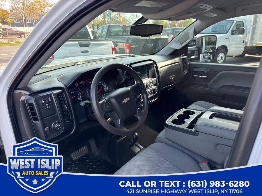 2017 Chevrolet Silverado 1500 4WD Double Cab 143.5" Custom, available for sale in West Islip, New York | West Islip Auto Sales. West Islip, New York 2017 Chevrolet Silverado 1500 4WD Double Cab 143.5" Custom, available for sale in West Islip, New York | West Islip Auto Sales. West Islip, New York