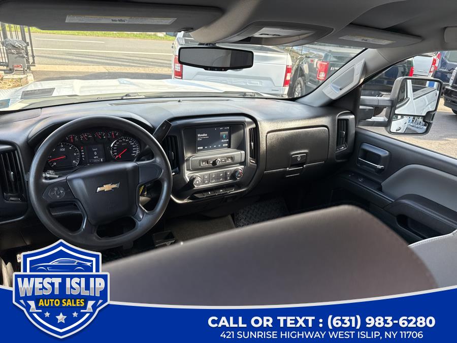 2017 Chevrolet Silverado 1500 4WD Double Cab 143.5" Custom, available for sale in West Islip, New York | West Islip Auto Sales. West Islip, New York 2017 Chevrolet Silverado 1500 4WD Double Cab 143.5" Custom, available for sale in West Islip, New York | West Islip Auto Sales. West Islip, New York