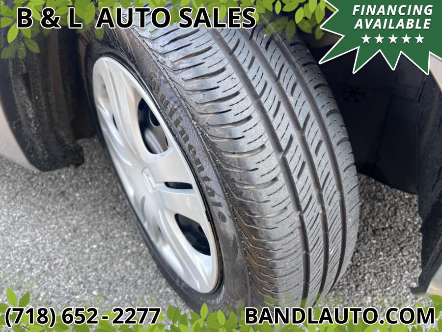 2010 Honda Fit 5dr Hatchback Auto, available for sale in Bronx, New York | B & L Auto Sales LLC. Bronx, New York 2010 Honda Fit 5dr Hatchback Auto, available for sale in Bronx, New York | B & L Auto Sales LLC. Bronx, New York