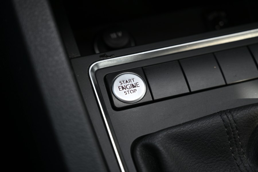 2015 Volkswagen Jetta Sedan 4dr Man 2.0L S w/Technology, available for sale in Waterbury, Connecticut | Highline Car Connection. Waterbury, Connecticut 2015 Volkswagen Jetta Sedan 4dr Man 2.0L S w/Technology, available for sale in Waterbury, Connecticut | Highline Car Connection. Waterbury, Connecticut