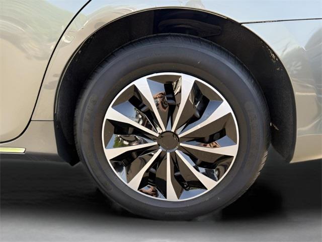 2014 Toyota Camry LE, available for sale in Stratford, Connecticut | Wiz Leasing Inc. Stratford, Connecticut 2014 Toyota Camry LE, available for sale in Stratford, Connecticut | Wiz Leasing Inc. Stratford, Connecticut