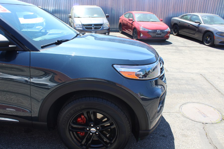 2023 Ford Explorer XLT 4WD, available for sale in Deer Park, New York | Car Tec Enterprise Leasing & Sales LLC. Deer Park, New York 2023 Ford Explorer XLT 4WD, available for sale in Deer Park, New York | Car Tec Enterprise Leasing & Sales LLC. Deer Park, New York