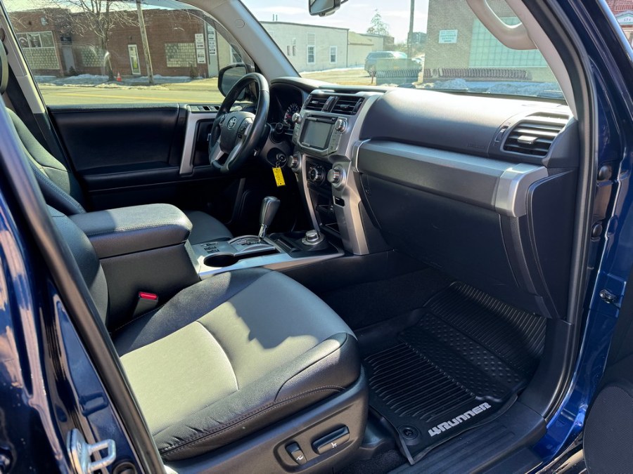 2018 Toyota 4Runner SR5 Premium 4WD (Natl), available for sale in West Springfield, Massachusetts | Union Street Auto Sales. West Springfield, Massachusetts 2018 Toyota 4Runner SR5 Premium 4WD (Natl), available for sale in West Springfield, Massachusetts | Union Street Auto Sales. West Springfield, Massachusetts