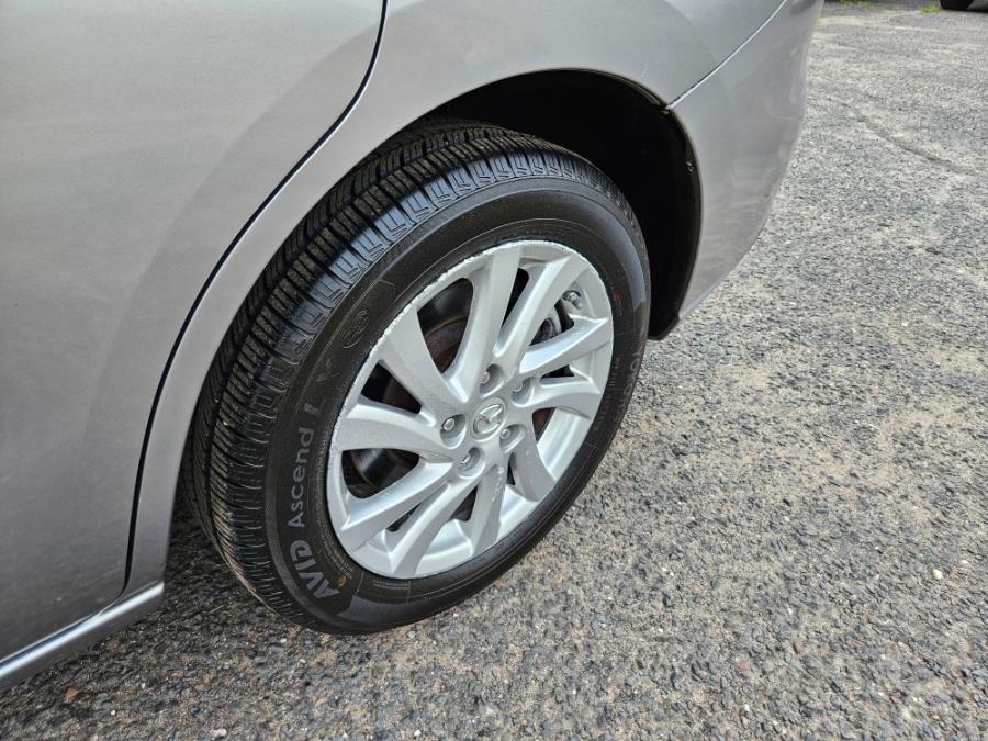 2012 Mazda Mazda5 4dr Wgn Auto Sport, available for sale in East Windsor, Connecticut | Toro Auto. East Windsor, Connecticut 2012 Mazda Mazda5 4dr Wgn Auto Sport, available for sale in East Windsor, Connecticut | Toro Auto. East Windsor, Connecticut