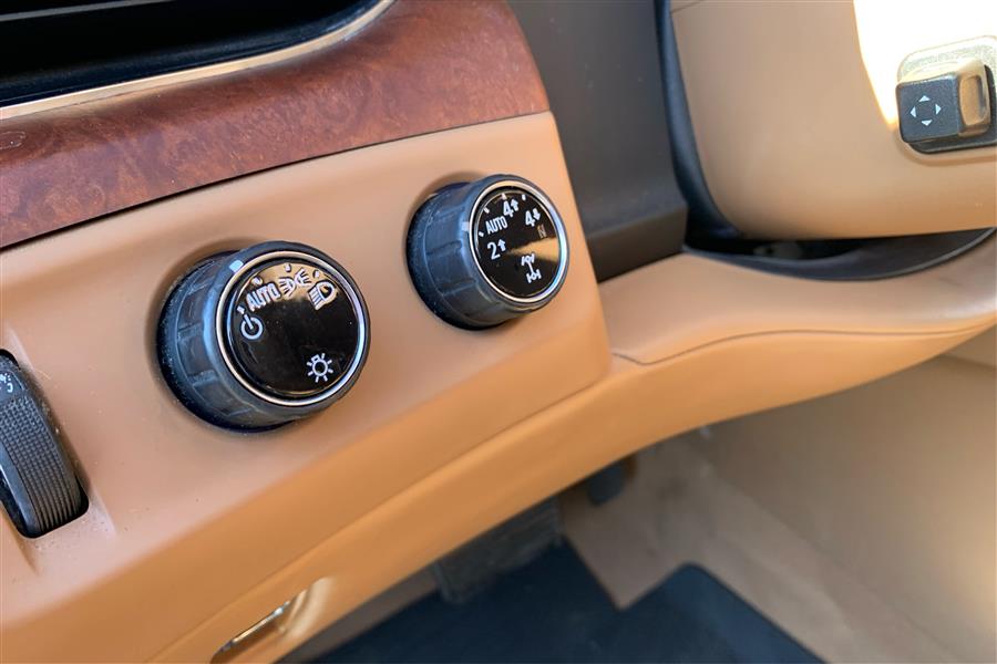 2016 Cadillac Escalade 4WD 4dr Platinum, available for sale in Lindenhurst, New York | Power Motor Group. Lindenhurst, New York 2016 Cadillac Escalade 4WD 4dr Platinum, available for sale in Lindenhurst, New York | Power Motor Group. Lindenhurst, New York