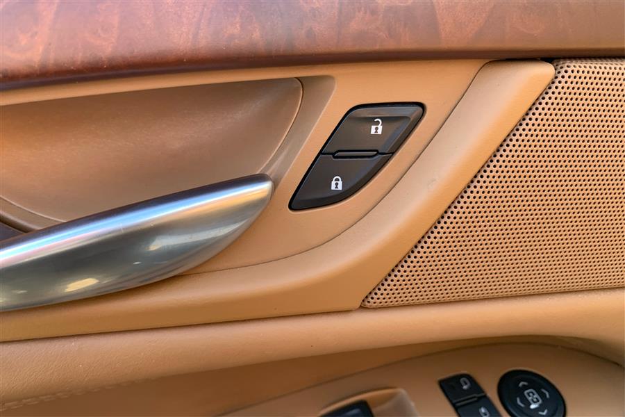 2016 Cadillac Escalade 4WD 4dr Platinum, available for sale in Lindenhurst, New York | Power Motor Group. Lindenhurst, New York 2016 Cadillac Escalade 4WD 4dr Platinum, available for sale in Lindenhurst, New York | Power Motor Group. Lindenhurst, New York