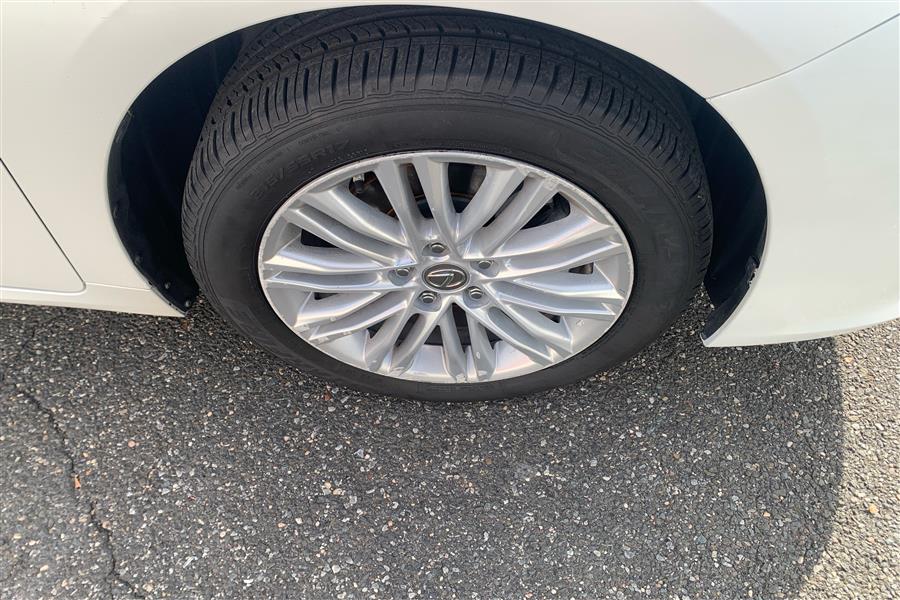 2014 Lexus ES 350 4dr Sdn, available for sale in Lindenhurst, New York | Power Motor Group. Lindenhurst, New York 2014 Lexus ES 350 4dr Sdn, available for sale in Lindenhurst, New York | Power Motor Group. Lindenhurst, New York