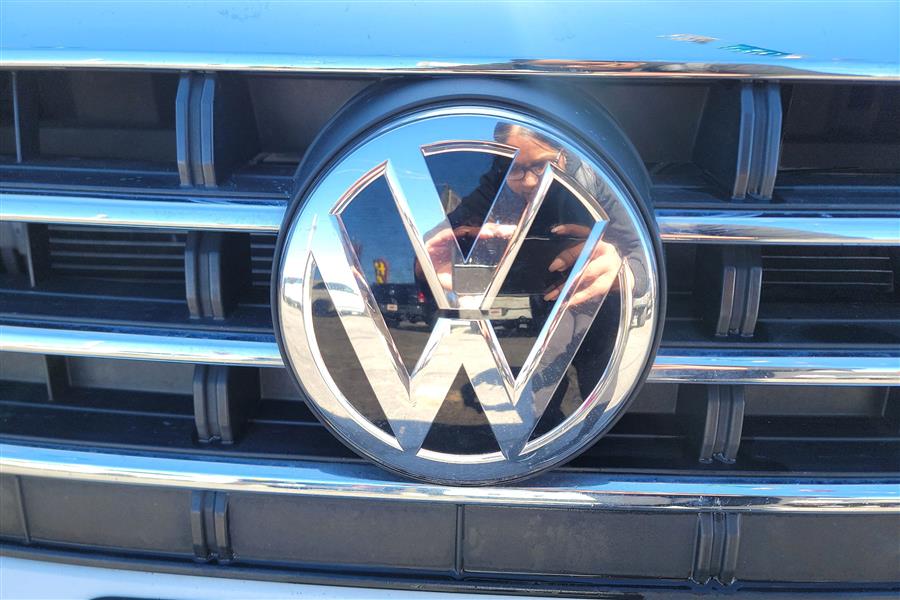 2021 Volkswagen Jetta R-Line Auto, available for sale in Lindenhurst, New York | Power Motor Group. Lindenhurst, New York 2021 Volkswagen Jetta R-Line Auto, available for sale in Lindenhurst, New York | Power Motor Group. Lindenhurst, New York