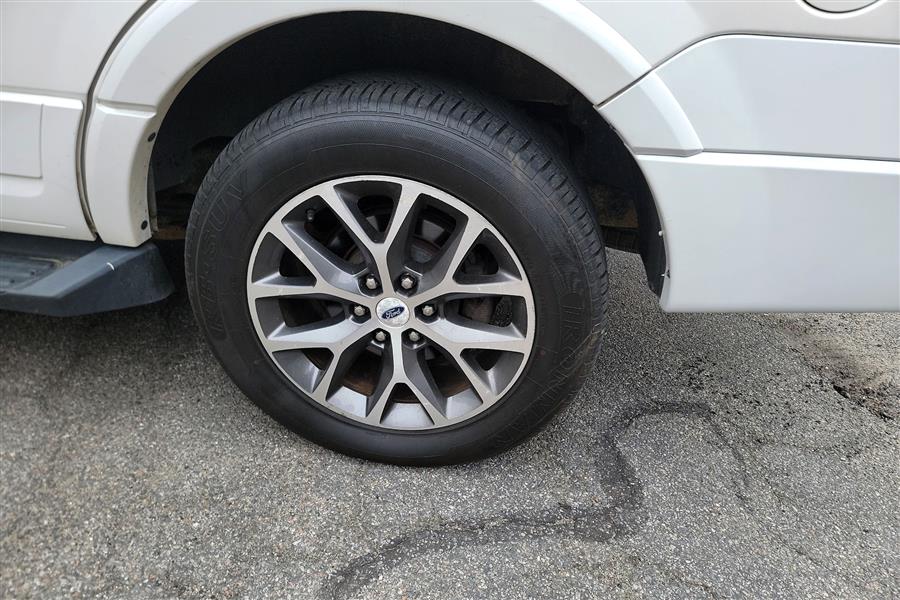 2017 Ford Expedition XLT 4x4, available for sale in Lindenhurst, New York | Power Motor Group. Lindenhurst, New York 2017 Ford Expedition XLT 4x4, available for sale in Lindenhurst, New York | Power Motor Group. Lindenhurst, New York
