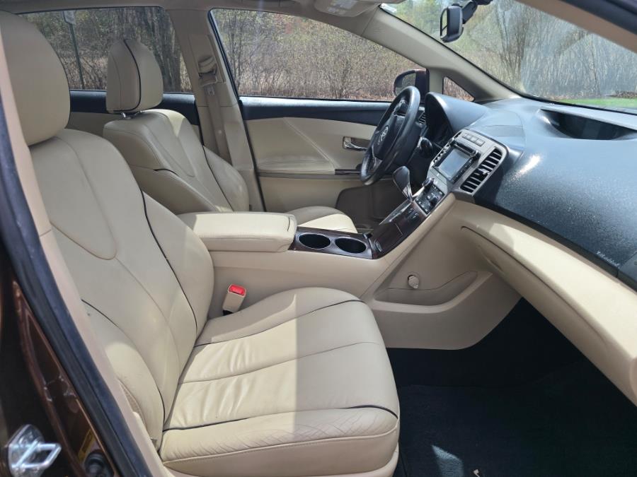 2013 Toyota Venza 4dr Wgn V6 FWD Limited (Natl), available for sale in Springfield, Massachusetts | Fast Lane Auto Sales & Service, Inc. . Springfield, Massachusetts 2013 Toyota Venza 4dr Wgn V6 FWD Limited (Natl), available for sale in Springfield, Massachusetts | Fast Lane Auto Sales & Service, Inc. . Springfield, Massachusetts