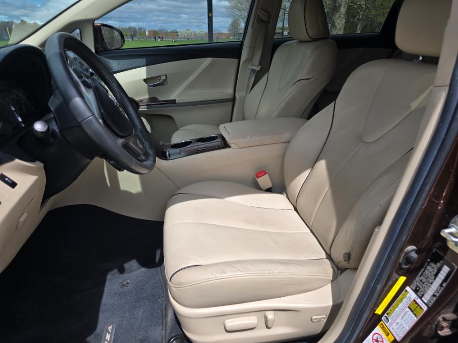 2013 Toyota Venza 4dr Wgn V6 FWD Limited (Natl), available for sale in Springfield, Massachusetts | Fast Lane Auto Sales & Service, Inc. . Springfield, Massachusetts 2013 Toyota Venza 4dr Wgn V6 FWD Limited (Natl), available for sale in Springfield, Massachusetts | Fast Lane Auto Sales & Service, Inc. . Springfield, Massachusetts