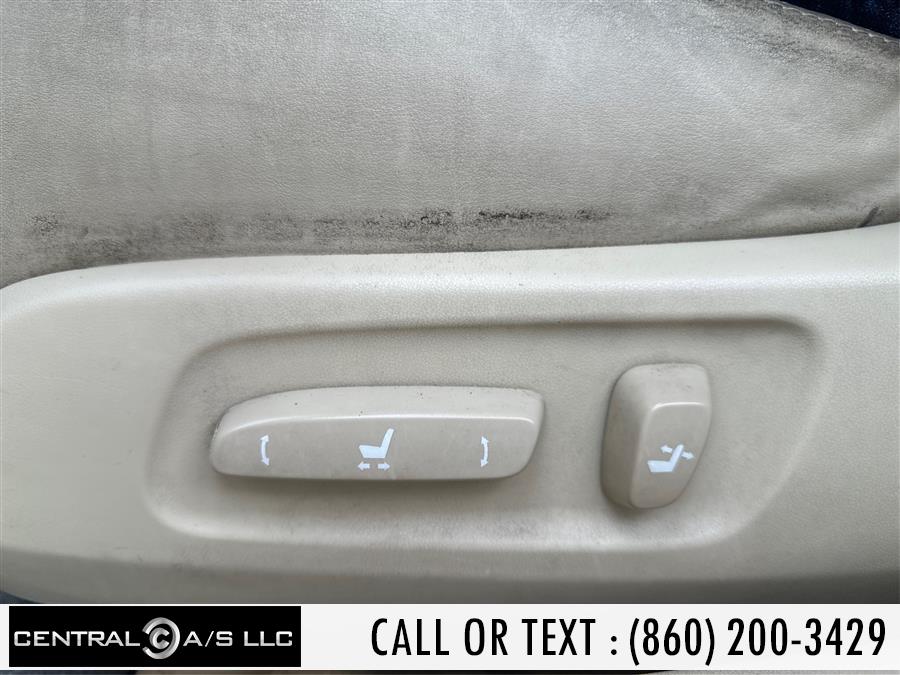 2010 Lexus ES 350 4dr Sdn, available for sale in East Windsor, Connecticut | Central A/S LLC. East Windsor, Connecticut 2010 Lexus ES 350 4dr Sdn, available for sale in East Windsor, Connecticut | Central A/S LLC. East Windsor, Connecticut