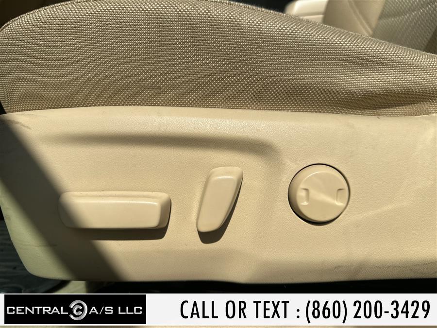 Used 2015 Toyota Camry in East Windsor, Connecticut | Central A/S LLC. East Windsor, Connecticut
